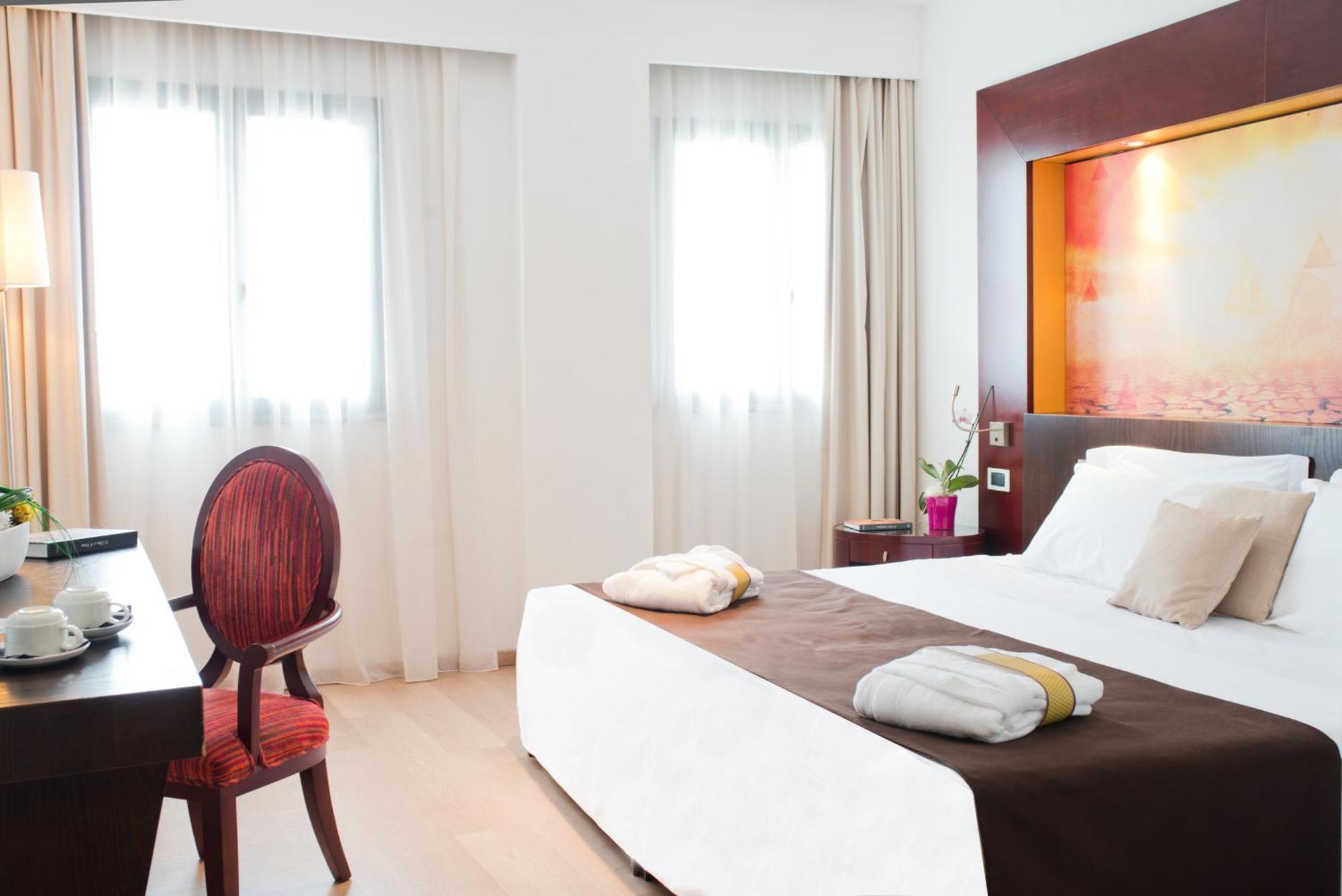 Mercure Olbia Exterior foto